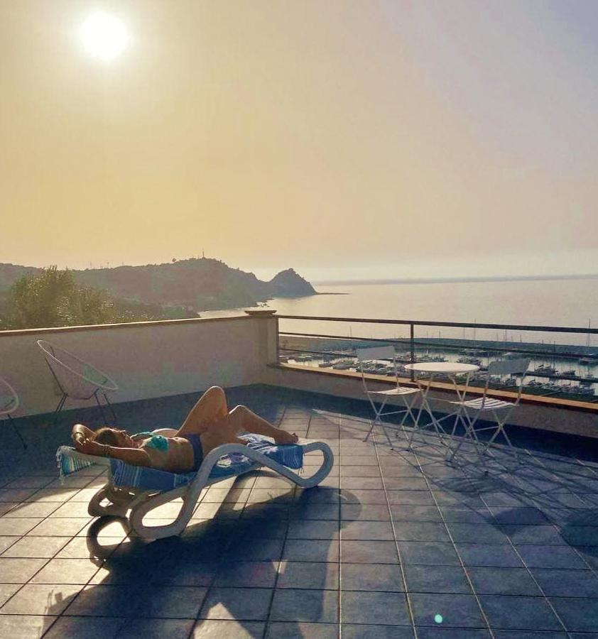 Magico Appartamenti Scafa - Marina Capo dʼOrlando エクステリア 写真