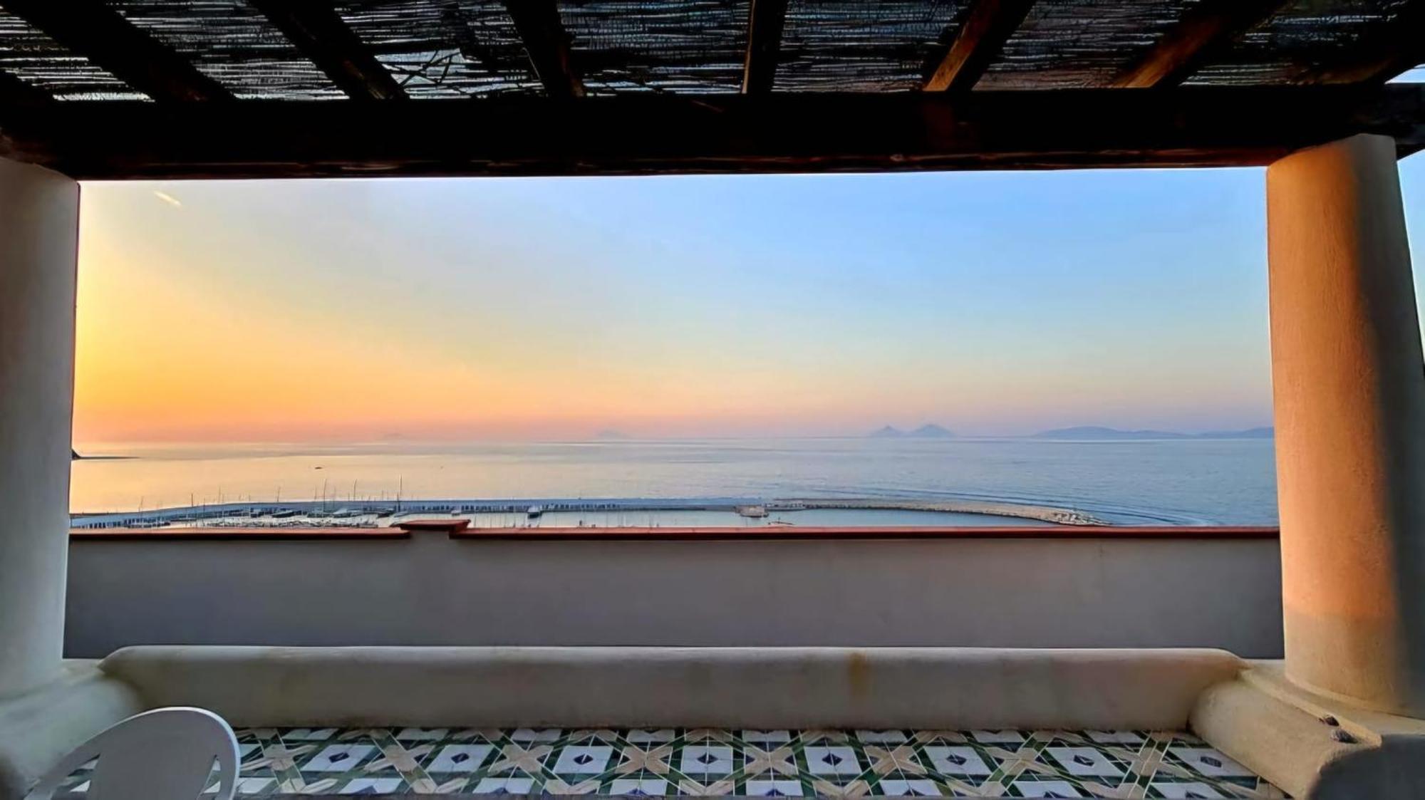 Magico Appartamenti Scafa - Marina Capo dʼOrlando エクステリア 写真