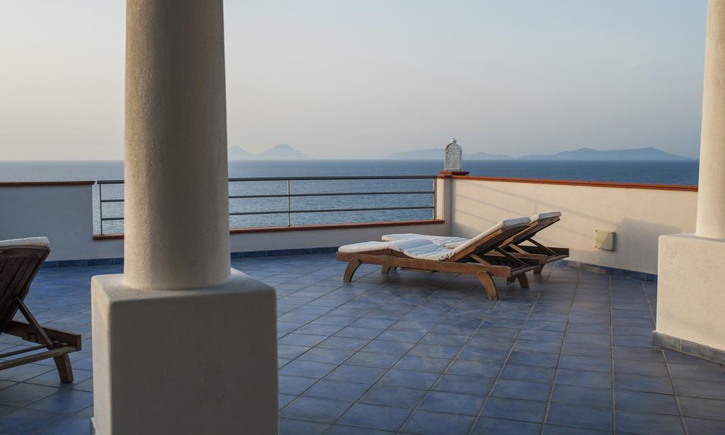 Magico Appartamenti Scafa - Marina Capo dʼOrlando エクステリア 写真