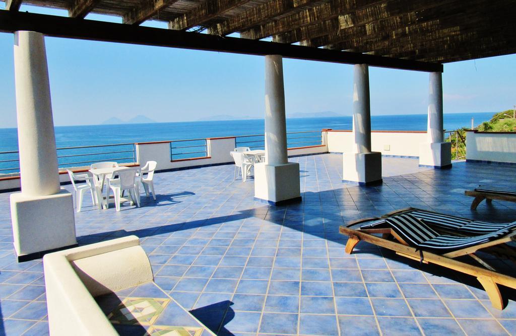 Magico Appartamenti Scafa - Marina Capo dʼOrlando エクステリア 写真